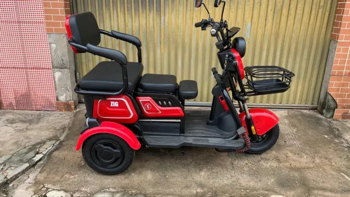 MOTO ELÉTRICA ZIG VERMALHA