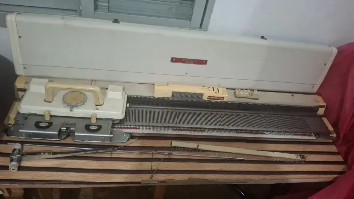 Máquina de tricô Lanofix