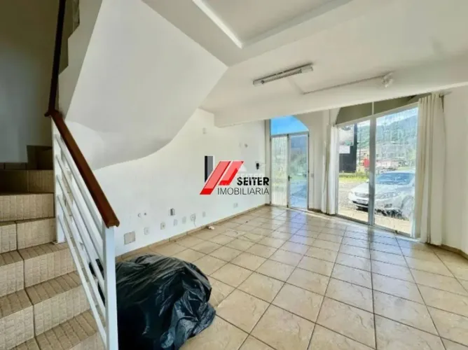 Sala Comercial para Alugar na Lagoa da Conceição em Florianópolis