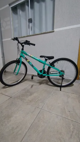 Vendo bicicleta infantil aro 24 com 21 marchas