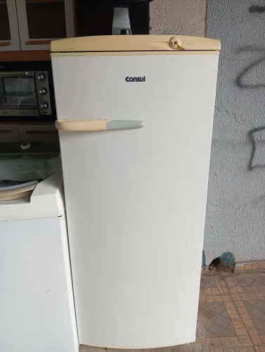 Geladeira consul