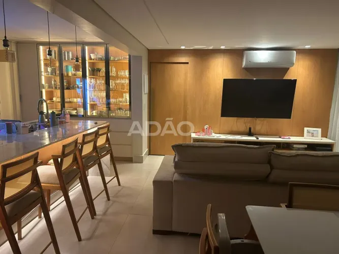 Apartamento Espaçoso e Reformado | 168m² | 3 Quartos com Suíte