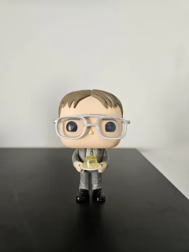 Funko Pop! The Office - Dwight com gelatina e grampeador