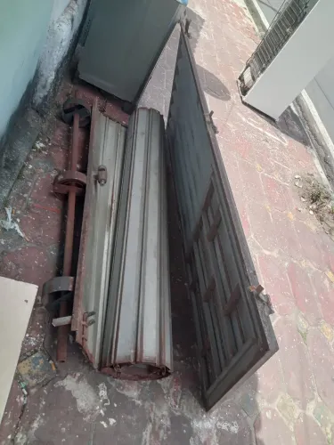 VENDO UMA PORTA DE ROLO 1.80 CUMPRIMENTO