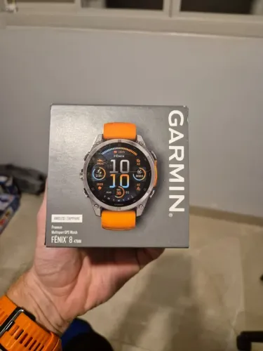 Relogio Garmin Fenix 8 orange 47mm amoled Saphira