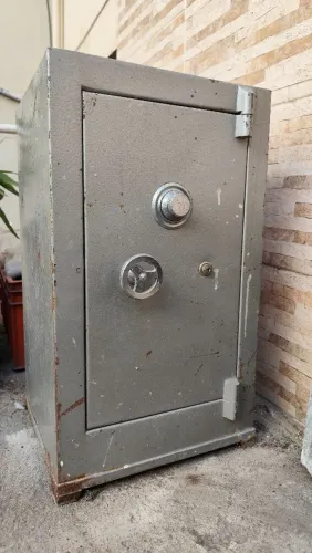 COFRE 90x21 $850 