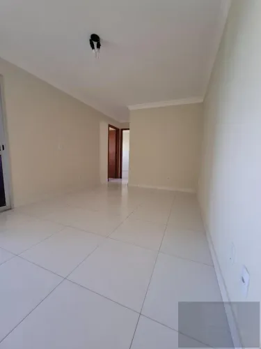 APARTAMENTO DE 02 QUARTOS - ED. EL MORYA