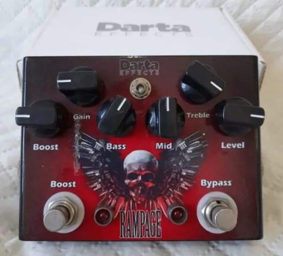 Pedal Darta Rampage Overdrive Distortion Marshall in a box com booster independente!