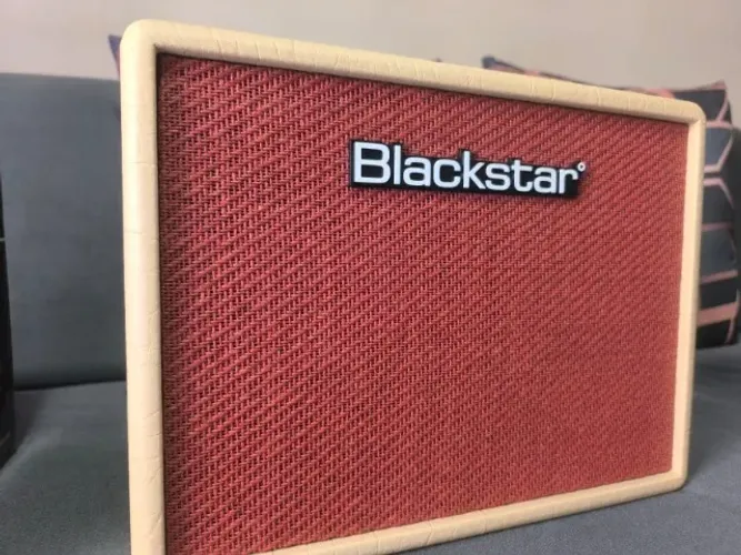 Blackstar Debut 15E - Amplificador de Guitarra - Com Caixa e cabos originais.