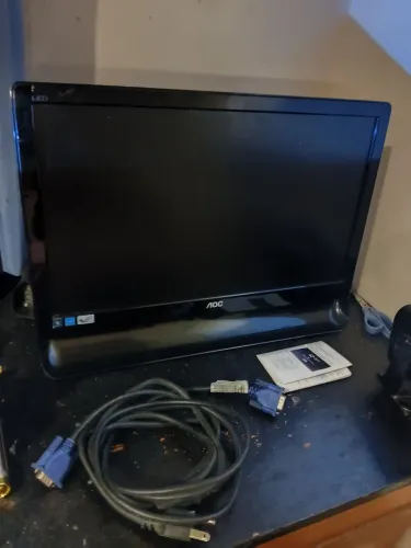 Monitor LED AOC 18