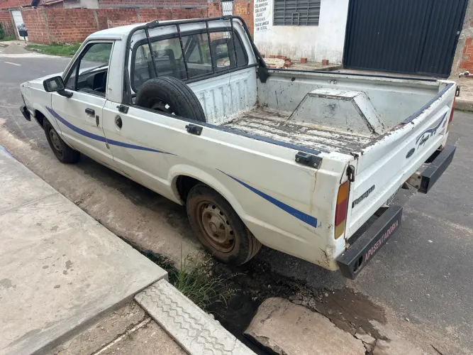 Ford Pampa L 1.6 1996