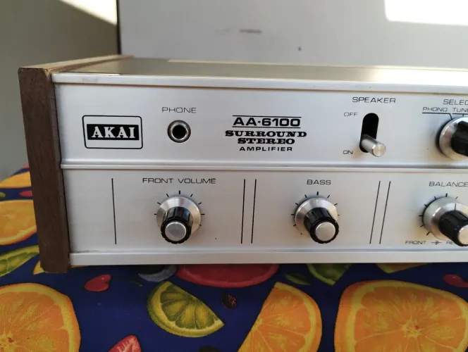 AMPLIFICADOR AKAI AA 6100