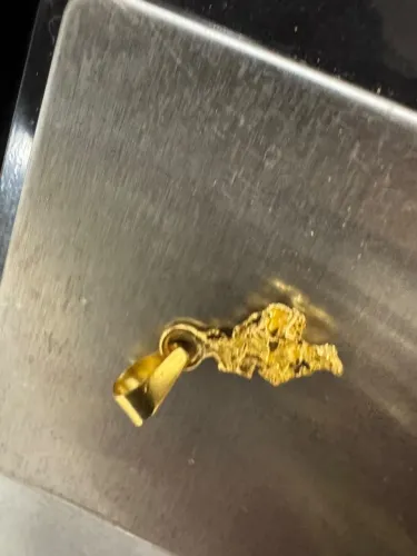 Pingente Pepita de ouro 1.78g 18k procedência garantia eterna