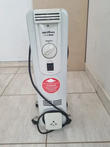 aquecedor a Oleo Britania AB 1500 w - 60Hz - 127 volts