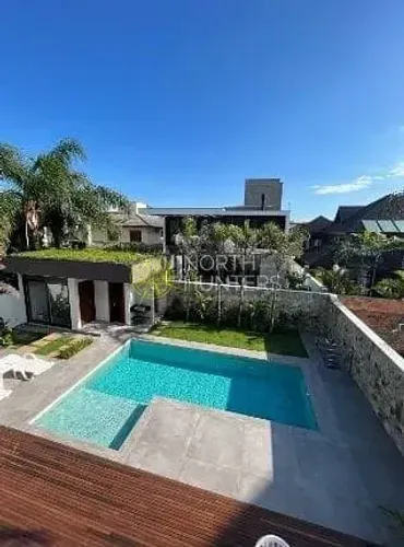Casa com 4 dormitórios para locação por diaria, 300 m² - Jurerê - Florianópolis/SC