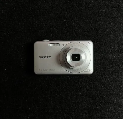 cybershot dsc W710
