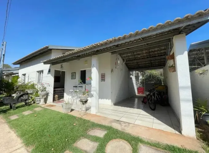 Casa a Venda no Condomínio Parque Humaitá