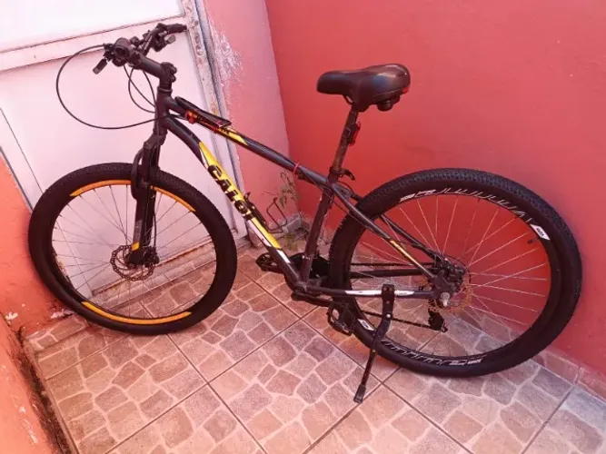 Bicicleta Caloi Vulcan Aro 29 com Freio Hidráulico Shimano MT200