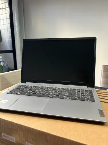 Notebook Lenovo IdeaPad 1 15IAU7