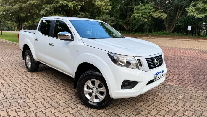 Nissan Frontier S CD 4X4 2.3 TB Diesel Mec. 2022