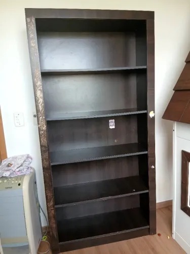 Estante de livros