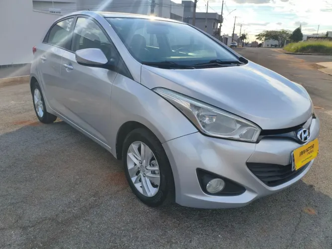 Hyundai HB20 R-spec 1.6 Automatico 2014