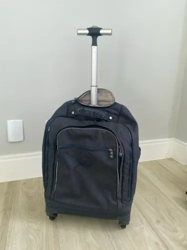 Mochila de rodinhas Kipling 