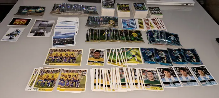 1.050 figurinhas copa América 2011 Neymar. Messi
