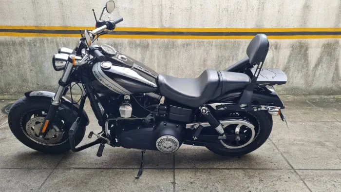 Fat Bob Harley Davidson 2016 preta OTIMO ESTADO