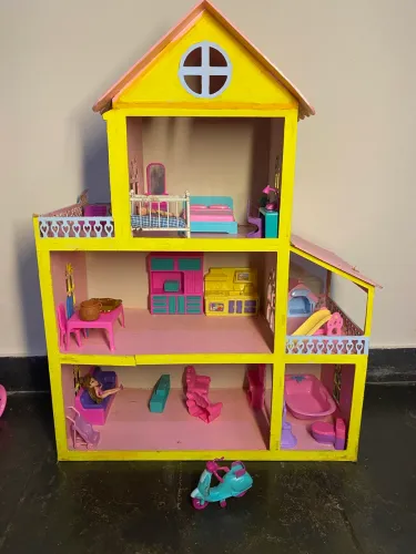 Casinha de boneca MDF com móveis