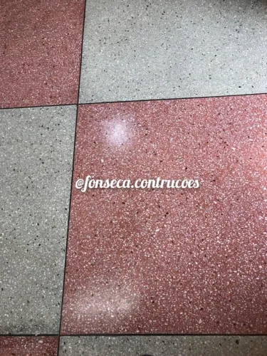 Pisos em Granitina. Concreto polido . Restauração