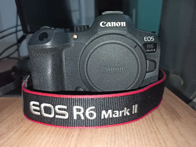 Canon R6 Mark II