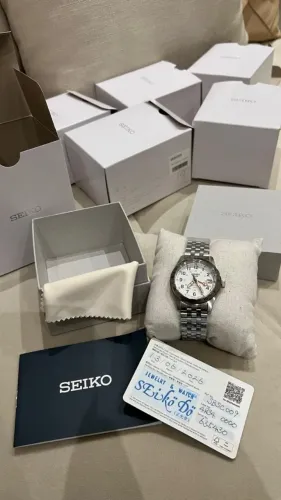 Relógio Seiko 5 Field GMT Polar JDM