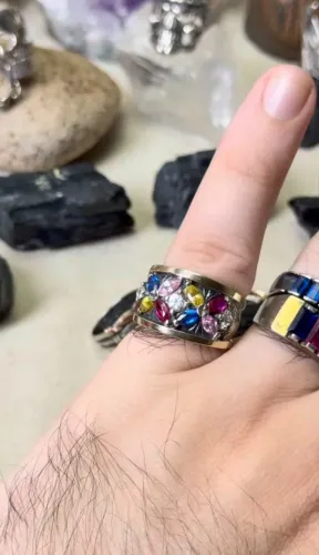 Anel em Prata e Ouro com Rubi, Espinélio, Berilo e Zircônias - Aro 20