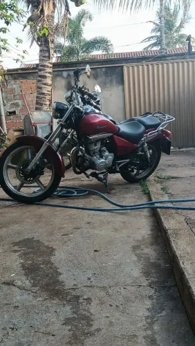 Dafra Kansas 150 conservada só o mel