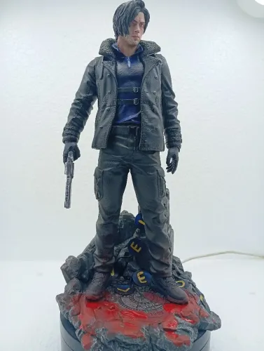 LEON KENNEDY Residente evil réquiem