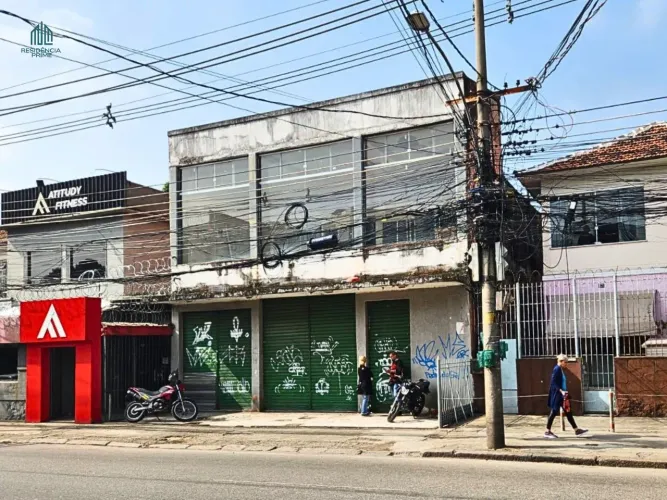 Galpão para locação na rua Senador Bernardo Monteiro, em Benfica, RJ