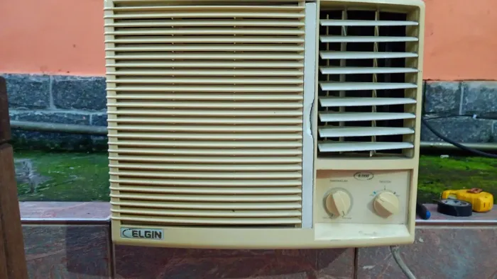 Ar condicionado 6000 BTUs 127v