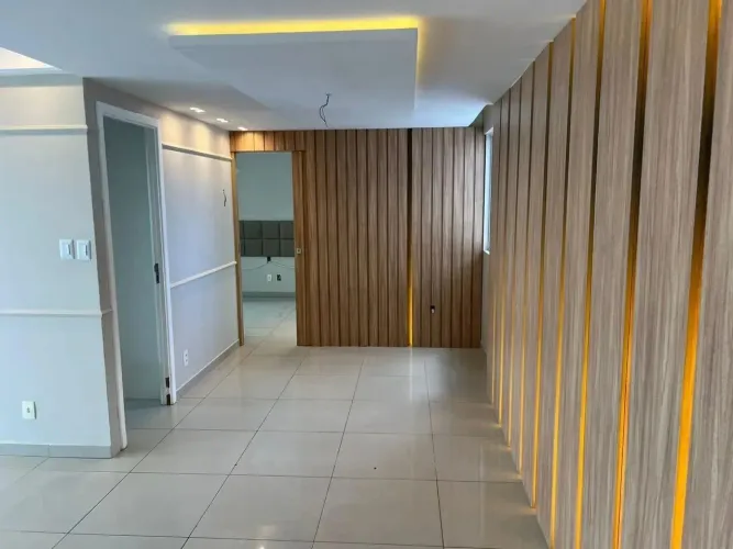 TODO REFORMADO E PROJETADO , APARTAMENTO IMPERDÍVEL NA PENÍNSULA!  Cond. AQUAMARINE