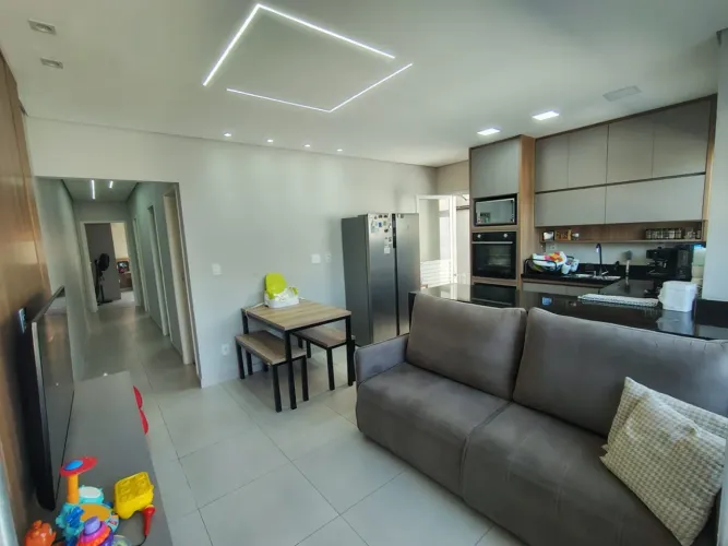 Casa para Venda em Hortolândia, Loteamento Jardim Vila Verde, 3 dormitórios, 1 suíte, 2 ba