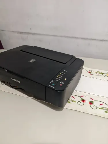 Impressora Multifuncional Canon PIXMA MP230 (Imprime, Copia e Escaneia)