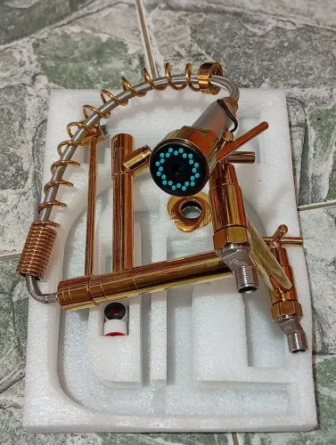 Torneira dourado gourmet de bancada 