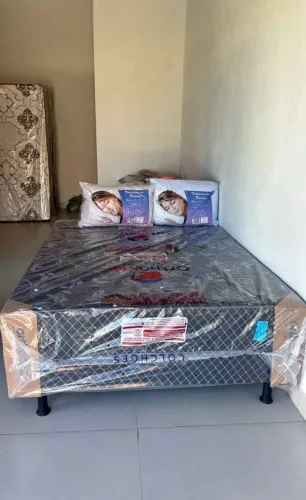 Cama Box Casal já com Colchão de espuma novos.