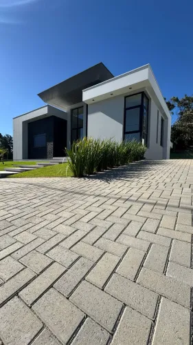Casa de Alto Padrão à Venda no Condomínio Villagio Verde Criciúma