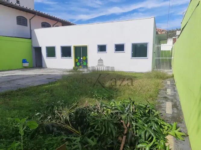 Casa Comercial - Jardim América - 6 Salas - 420m².