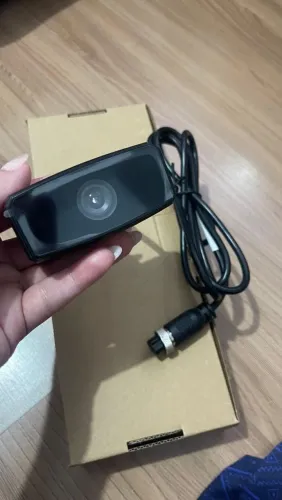 Câmera DSM AHD com microfone e auto falante.
