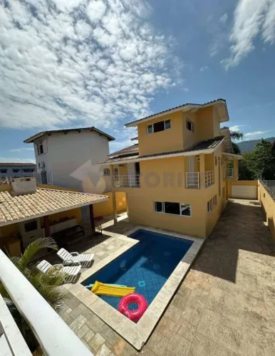 Sobrado à venda em Caraguatatuba, iNDAIA, com 4 quartos, 417m²