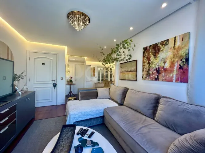 Anúncio: Apartamento 120m², 4 quartos, sendo 2 suítes, 2 vagas de garagem livres