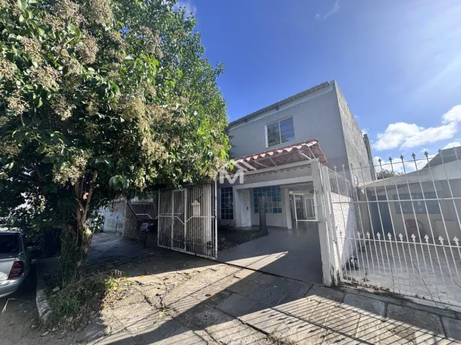 Aluguel de casa com 300m2 com placas de energia solar e piscina em Estancia Velha Canoas R