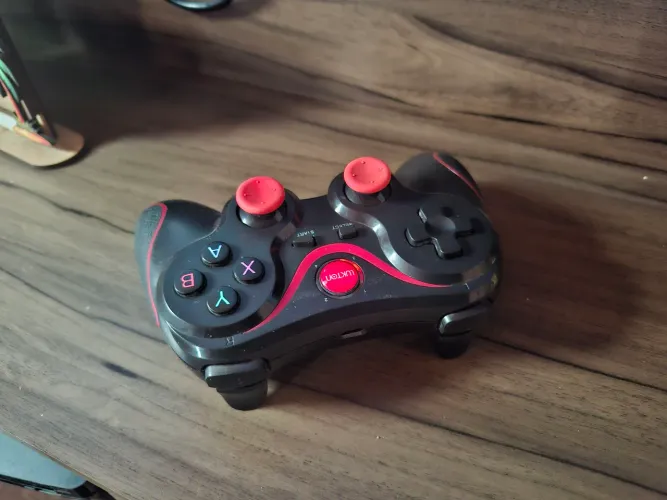 Controle Gamepad Bluetooth para Celular e PC com Suporte - LUKTON